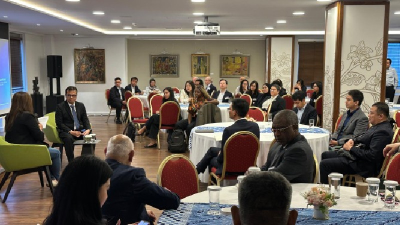 Nezar Patria Ajak Diaspora dan Komunitas Teknologi di London Berinvestasi di AI Indonesia