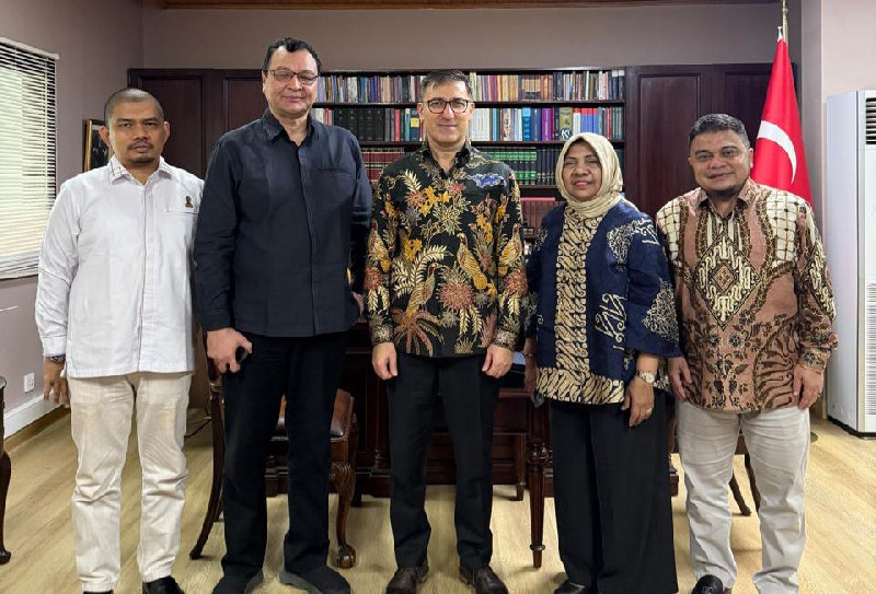Perkuat Kerjasama Strategis, Mualem Kirim Tim Khusus Bertemu Dubes Turki