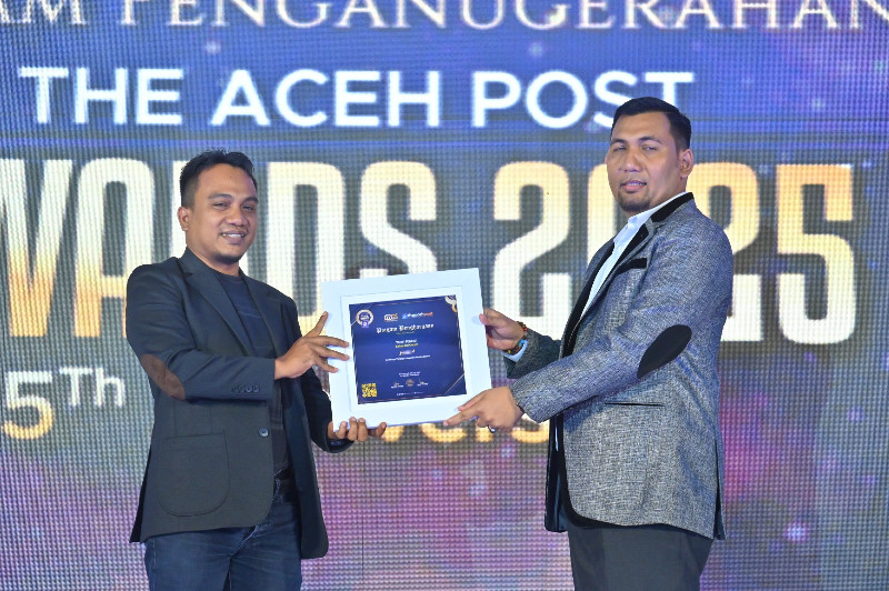 Ketua KIP Banda Aceh Terima Penghargaan Sebagai Lembaga Penjaga Integritas Pemilu Damai