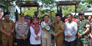 Genjot Produksi Pertanian, Pemerintah Aceh Serahkan Alsintan untuk 3 Kabupaten