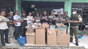Bea Cukai dan Satpol PP Aceh Sita 96 Ribu Batang Rokok Ilegal