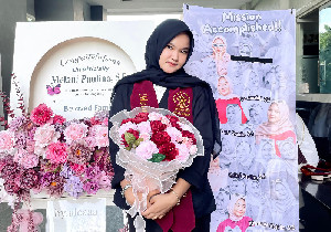 Lulus Berkat Beasiswa Aceh Carong, Melani Paulina Persembahkan Gelar untuk Mendiang Ayah
