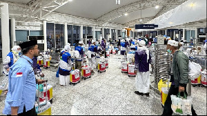 Kloter Terakhir Terbang dari Madinah, Ketua PPIH: Alhamdulillah Fase Pemulangan Lancar