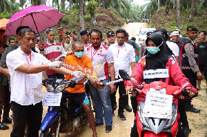 Polisi Rekonstruksi Pembunuhan Sadis Guru di Aceh Singkil, Tersangka Terancam Hukuman Mati