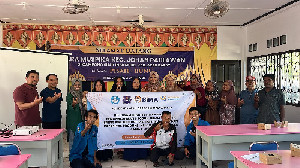 Dosen UTU Edukasi Penerapan Mutu Produk Terasi Ikan Bycatch pada Pokhlahsar Camar Laut