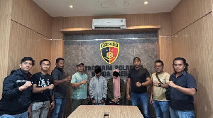 Polisi Tangkap Wanita Paruh Baya Pencuri Uang yang Menyamar Sebagai Pemulung