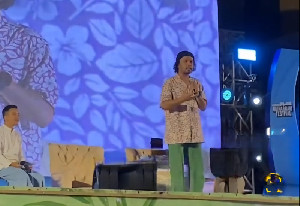 Ceramah Banda Aceh Muharram Festival, Ustadz Hanan Attaki Sentil Penebangan Pohon Jeju