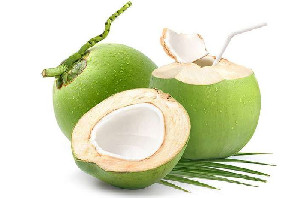 Ini Waktu Terbaik Minum Air Kelapa agar Manfaatnya Maksimal