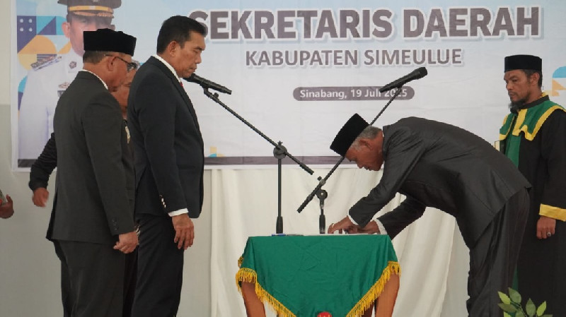 Asludin Resmi Dilantik sebagai Sekda Definitif Simeulue