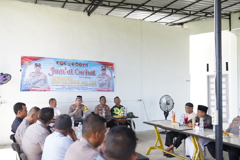 Jumat Curhat, Kapolres Pidie Ajak Warga Jaga Kamtibmas dan Tertib Lalu Lintas
