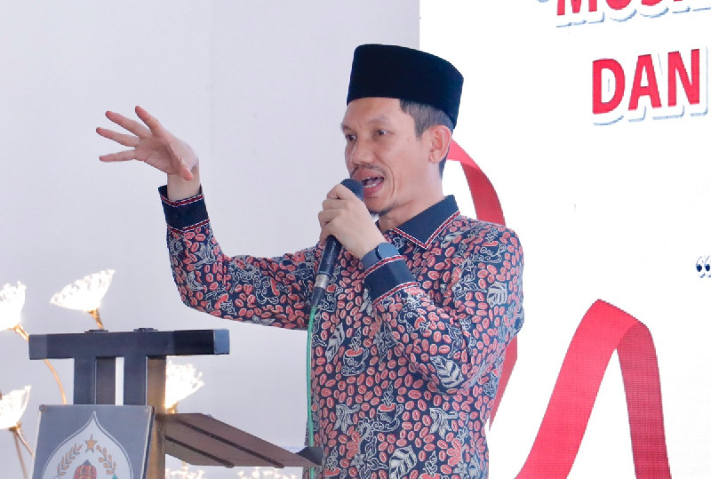 Bupati Aceh Barat Klarifikasi Larangan Lomba Panjat Pinang pada HUT ke-80 RI