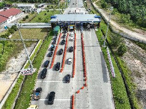 Trafik Tol Hutama Karya Tembus 250 Ribu Kendaraan per Hari