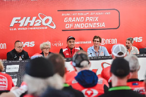 Sport Tourism Meningkat, Menpora Dito Tinjau F1 Powerboat di Balige