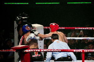 Bangkitkan Tinju, Menpora Apresiasi Superstar Knockout Vol 3