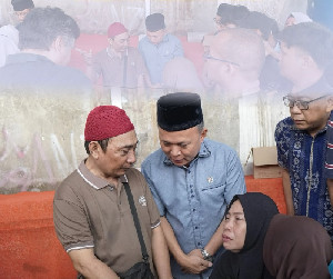 Wamen HAM Mugiyanto Melayat Keluarga Driver Ojol Tewas, Janji Kawal Kasus