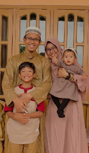 Menjemput Ilmu, Menjaga Integritas: Kisah Irfandi Djailani Menyelesaikan S3 di Taiwan