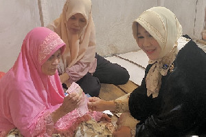 Baitul Mal Kota Banda Aceh Mulai Salurkan Zakat Fakir Uzur dan Miskin Lansia