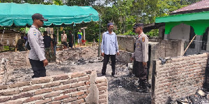 Polisi Datangi TKP Kebakaran Rumah di Geureudong Pase