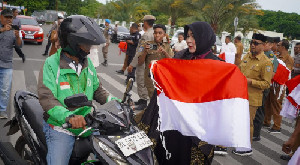 500 Bendera Merah Putih Dibagikan, Walikota Banda Aceh Ajak Warga Semarakkan Kemerdekaan