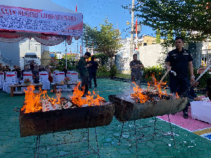 Kejari Lhokseumawe Musnahkan Barang Bukti Rokok Ilegal dan Narkoba