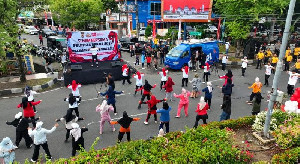 Semangat Kemerdekaan, Polresta Banda Aceh Olahraga Bersama Masyarakat