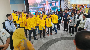 Kemlu Fasilitasi Kepulangan 264 WNI Kelompok Rentan dari Malaysia