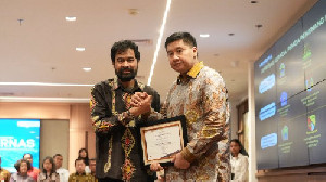 Hari Perumahan Nasional 2025: Gubernur Aceh Sabet Penghargaan dari KemenPKP