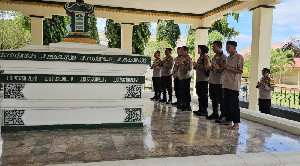 Peneliti Lulusan Akpol Kunjungi Makam Sultan Iskandar Muda di Banda Aceh
