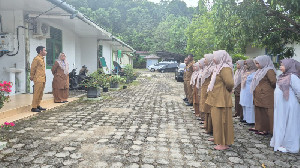 Tinjau Puskesmas Lageun, Wabup Aceh Jaya Pastikan Pelayanan Kesehatan Maksimal