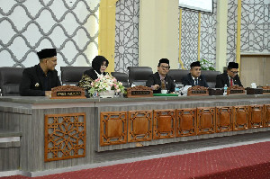 DPRK Banda Aceh Sahkan Qanun RPJM serta Qanun Pajak dan Retribusi