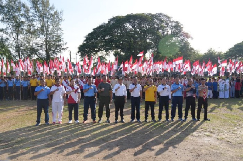 2.025 Bendera Merah Putih Berkibar di Sabang