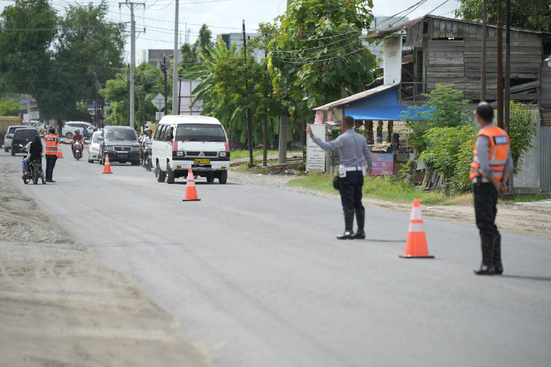 Dishub Aceh Imbau Sopir Angkutan Untuk Berhenti Saat Masuk Waktu Shalat