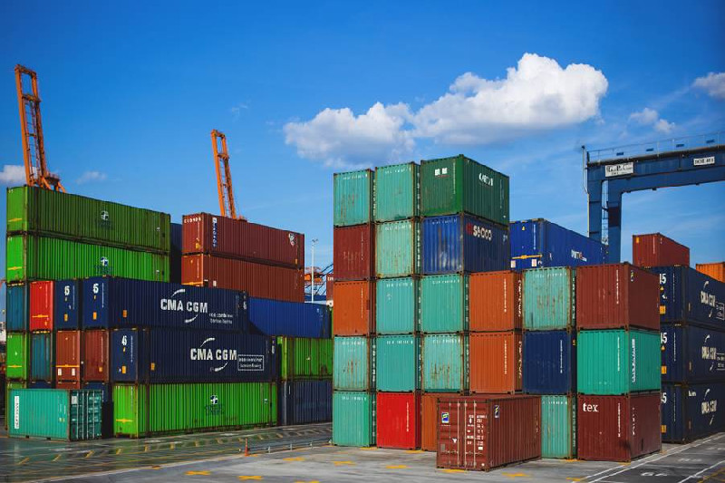 Neraca Perdagangan Indonesia Surplus, BI Optimis Ekonomi Kuat