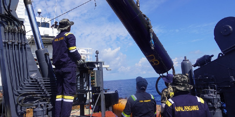 KKP Sita Kapal Ikan Asing dan Hancurkan 20 Rumpon Ilegal di Perbatasan