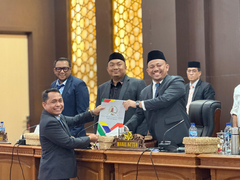 Wakil Bupati Nagan Raya Hadiri Rapat Paripurna DPRK Terkait RPJP 2025-2045