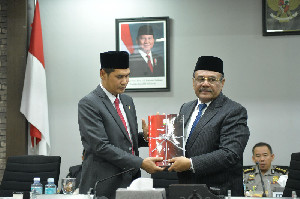 Pemerintah Aceh Sampaikan Nota Keuangan dan Rancangan Qanun Perubahan APBA 2025