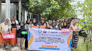 Dosen UTU Dampingi Poklahsar Camar Laut Tingkatkan Kualitas Terasi