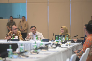 Wakil Gubernur Hadiri Rapat Bersama Komisi VI DPR RI di Banda Aceh