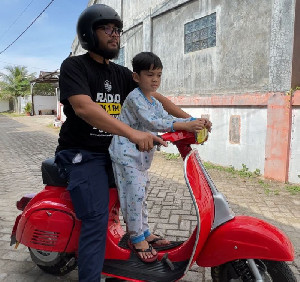 Vespa Klasik, Simbol Nostalgia dan Prestise: Kisah Hari Teguh Patria