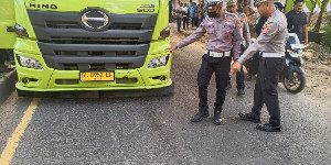 Kecelakaan Maut di Lhokseumawe, Mahasiswi Meninggal Tertabrak Truk Tronton