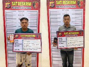 Dua Pemuda di Aceh Utara Tertangkap Tangan Main Judi Online di Mobil Kopi
