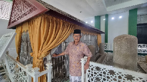 Ramai Peziarah, Penjaga Keluhkan Minimnya Perhatian Pemerintah Peduli Makam Syiah Kuala