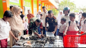 Kajari Bireuen Sidak Sekolah, Temukan Menu MBG Berbelatung