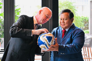 Presiden Prabowo Bertemu Presiden FIFA: Komitmen Bersama Majukan Sepak Bola Indonesia