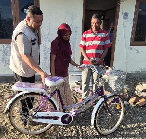 Sepeda Gratis BFLF Antar Aura Kembali ke Bangku Sekolah