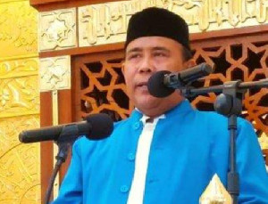 Mencintai Rasul Tak Sebatas Ritual: Pesan Khatib Jumat Tgk Akmal Abzal
