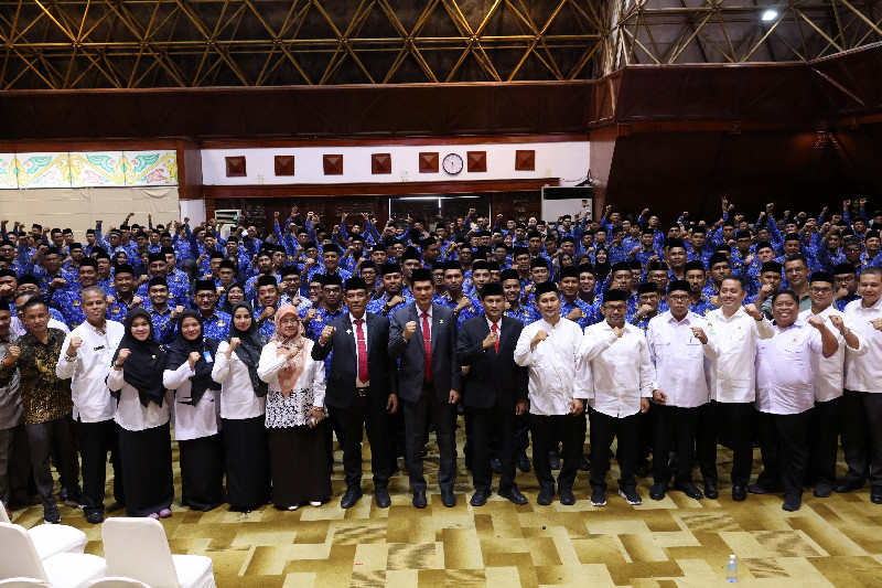 Sekda Lantik 290 Pejabat Eselon III dan IV di Lingkungan Pemerintah Aceh