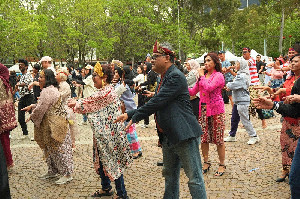 Flash Mob ‘Cuk Mak Ilang’ Warnai Festival Indonesia 2025 di Melbourne