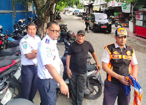 Kadishub Banda Aceh Turun Lapangan Tertibkan Parkir Semrawut