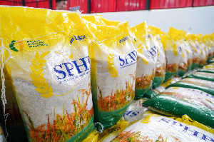 Stok Beras Melimpah, Kepala Bapanas: Harga Harus Turun Sesuai HET!